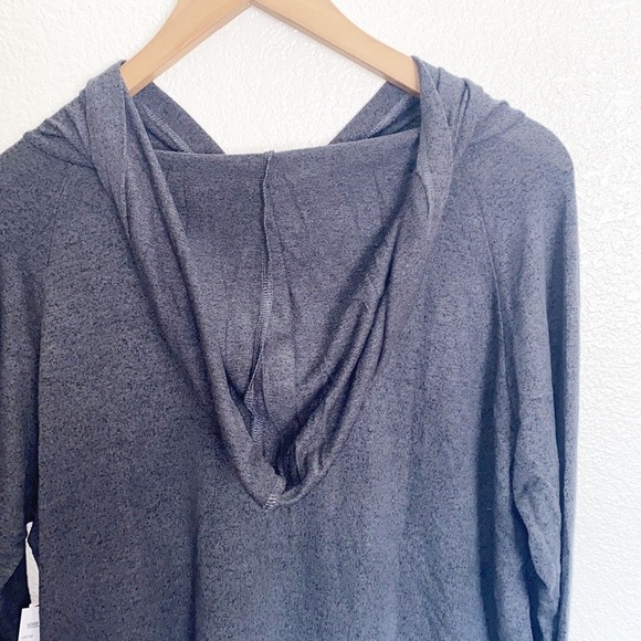 Good American Gray Hooded Hoodie Lightweight Cut-Out Long Sleeve Sweater - Picture 12 of 14